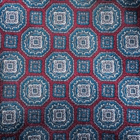 Camden Court Burgundy & Blue Mandala Tie - Picture 3 of 5